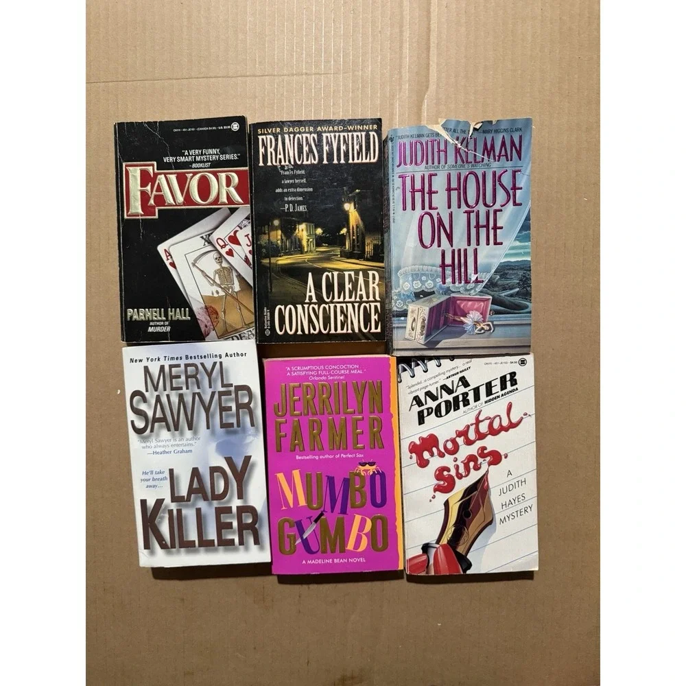 Lot of 10 random murder mystery novel‎ paperback books, various authors B35
